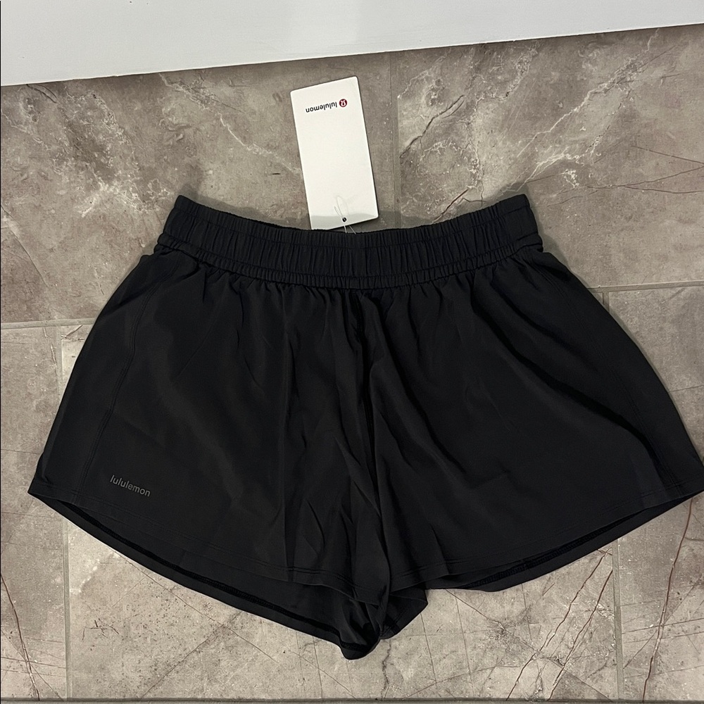 Lululemon Women's Black Pace Crush High Rise Short 2.5”